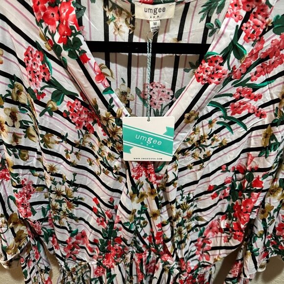 Umgee‎ Women Size M Multicolor Floral Stripe Flow Sleeve Romper Swim Coverup NWT - Picture 2 of 4